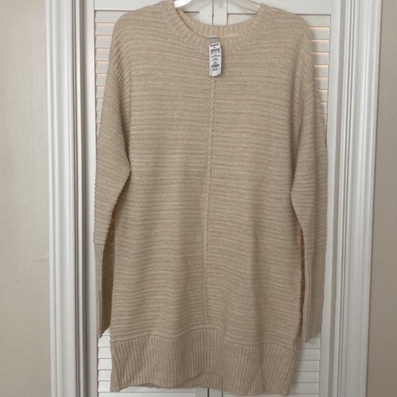 Nine West NWT cream colored sweater with gold thread - Picture 1 of 12